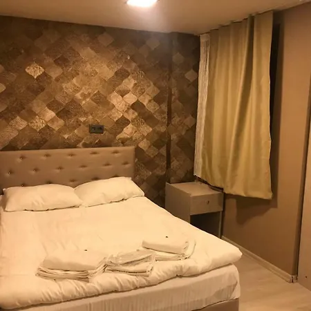 Grand Ahi فندق