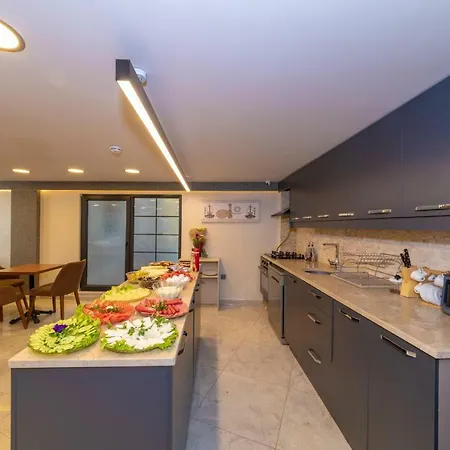 Grand Ahi Ξενοδοχείο